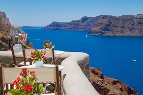 Oia Mare Villas