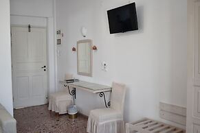 Andriani's Guest House