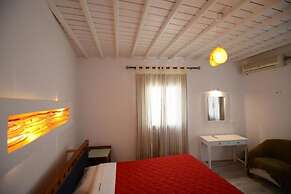 Andriani's Guest House