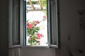 Andriani's Guest House