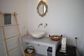 Andriani's Guest House