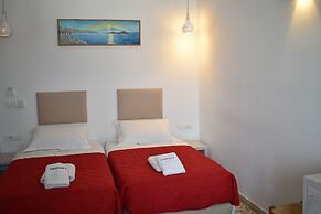 Andriani's Guest House