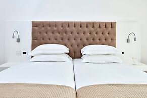 Grecian Park Hotel