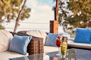 Grecian Park Hotel