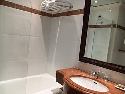 Golden Tulip Washington Opéra