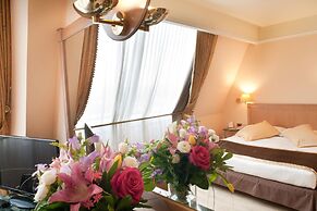 SHG Hotel De La Ville