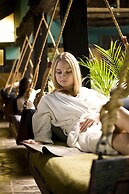 Misty Hills Country Hotel