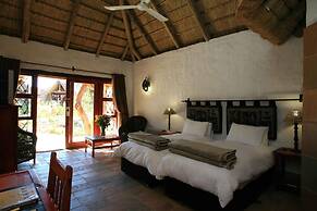 Misty Hills Country Hotel