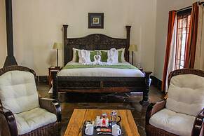 Misty Hills Country Hotel