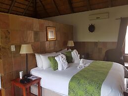 Misty Hills Country Hotel