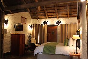 Misty Hills Country Hotel