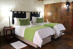 Misty Hills Country Hotel