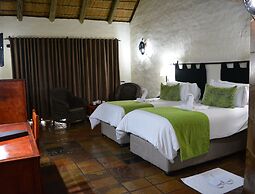 Misty Hills Country Hotel