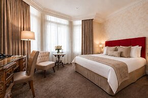 Ashburn Hotel