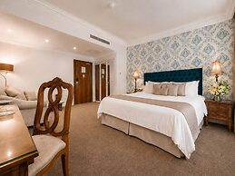 Ashburn Hotel