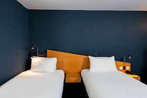 Holiday Inn Express Birmingham - Oldbury by IHG