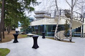 Crowne Plaza Bucharest by IHG