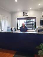 Golden Reef Motor Inn