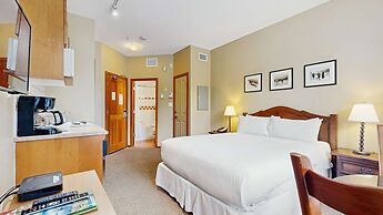 Whistler Cascade Lodge