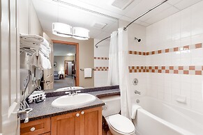 Whistler Cascade Lodge