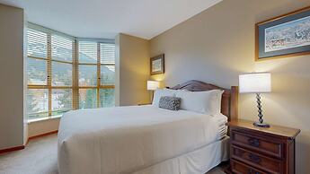 Whistler Cascade Lodge
