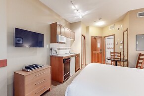 Whistler Cascade Lodge