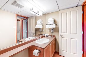 Whistler Cascade Lodge