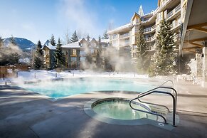 Whistler Cascade Lodge