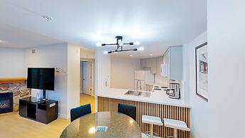 Whistler Cascade Lodge