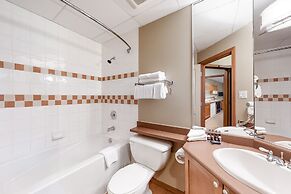 Whistler Cascade Lodge