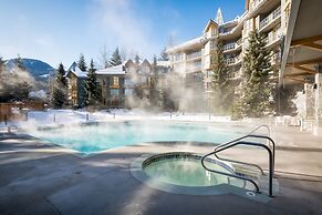 Whistler Cascade Lodge