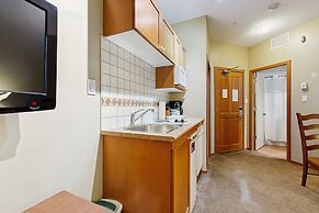 Whistler Cascade Lodge