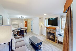 Whistler Cascade Lodge