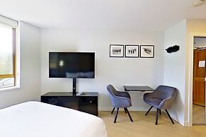 Whistler Cascade Lodge