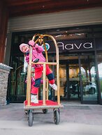 Aava Whistler Hotel