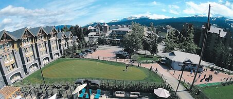 Aava Whistler Hotel