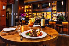 Grand Park Hotel Vancouver Airport, Ascend Hotel Collection