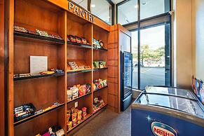 Grand Park Hotel Vancouver Airport, Ascend Hotel Collection