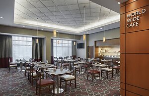 Grand Park Hotel Vancouver Airport, Ascend Hotel Collection