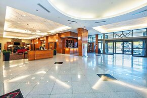 Grand Park Hotel Vancouver Airport, Ascend Hotel Collection