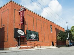 Travelodge by Wyndham Windsor