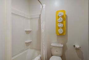 Motel 6 Moncton, NB