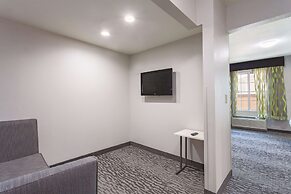 La Quinta Inn & Suites by Wyndham Knoxville North I-75