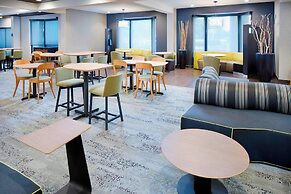 Courtyard by Marriott Richmond Airport