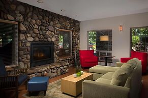 Country Inn & Suites by Radisson, Portland International Airport, OR
