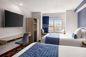 Microtel Inn & Suites by Wyndham Lincoln