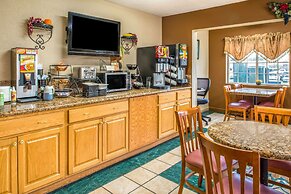 Microtel Inn & Suites by Wyndham Lincoln