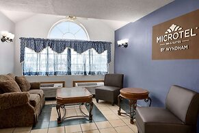 Microtel Inn & Suites by Wyndham Lincoln