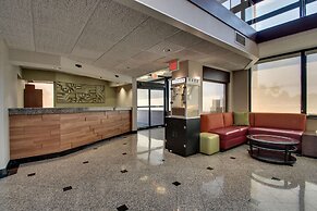 Drury Inn & Suites Evansville East