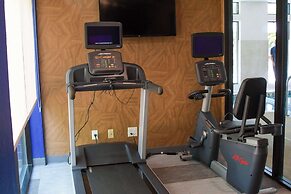 Comfort Inn & Suites NW Milwaukee